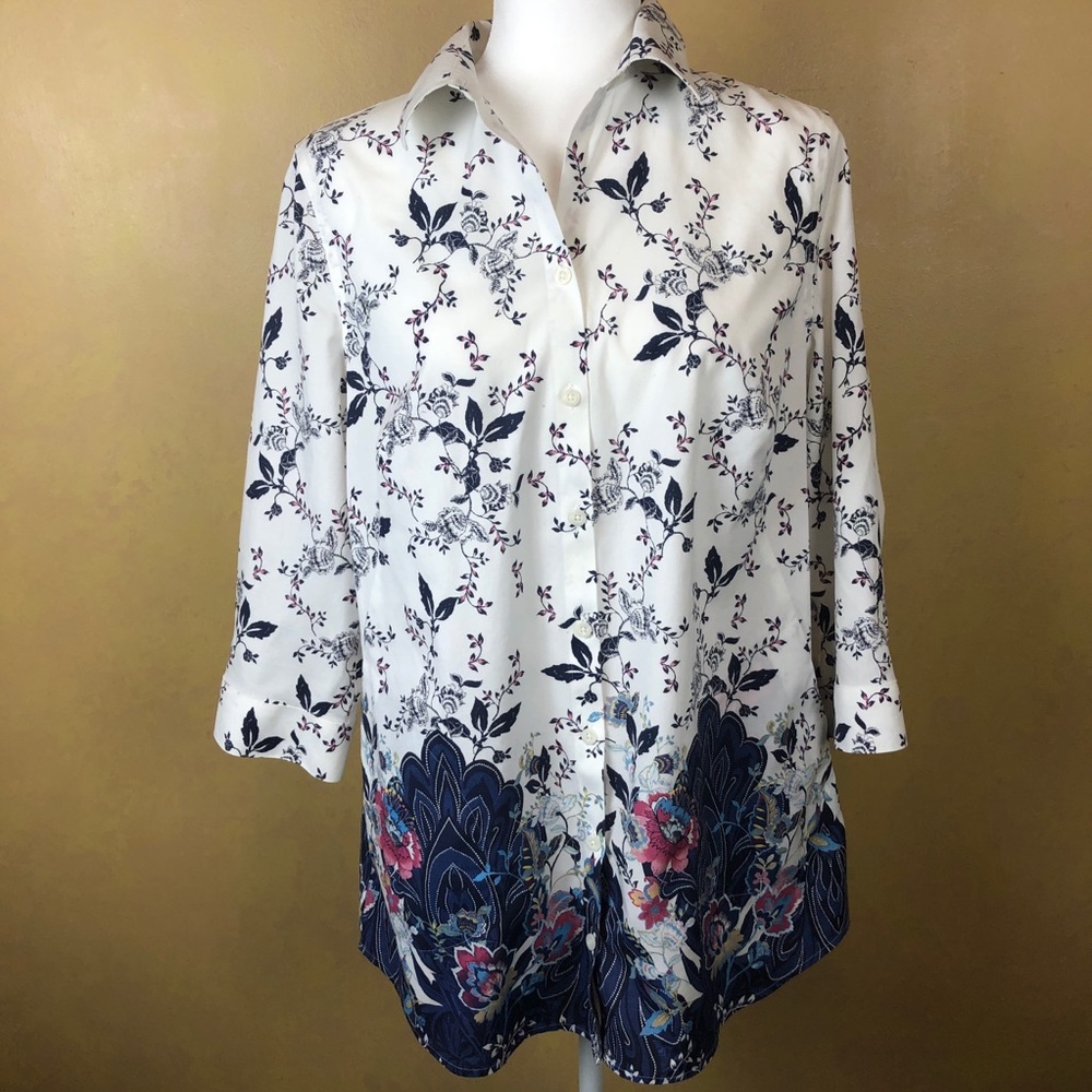 Women’s blouse, size Chico’s 1, USA size 8/10